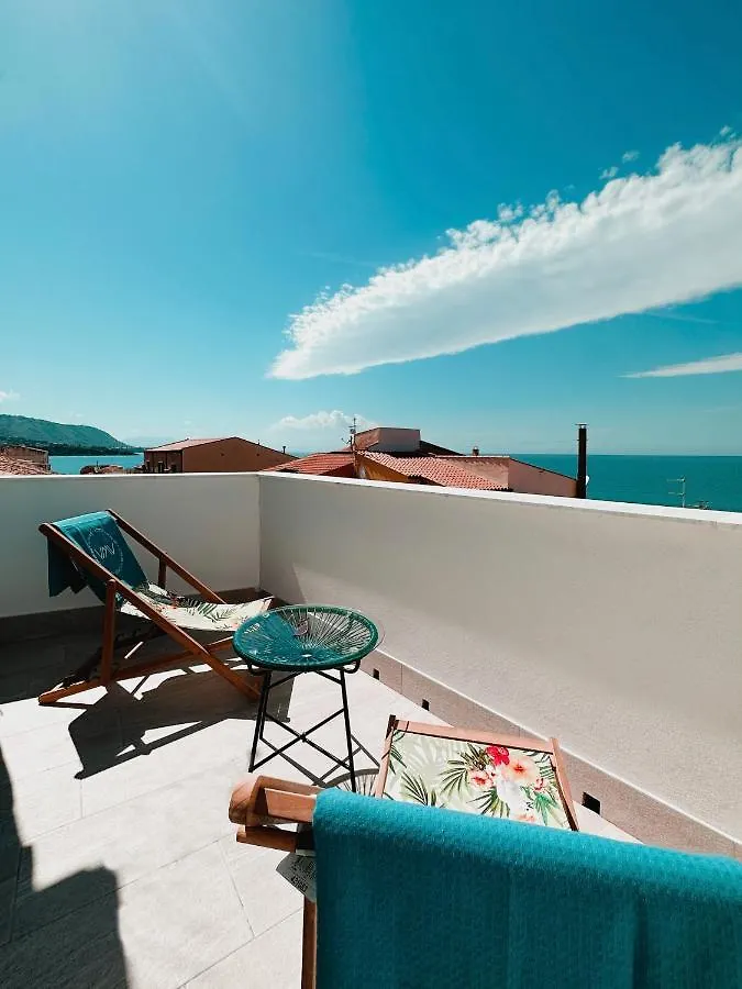 AWA Cefalù 0*,  Italia