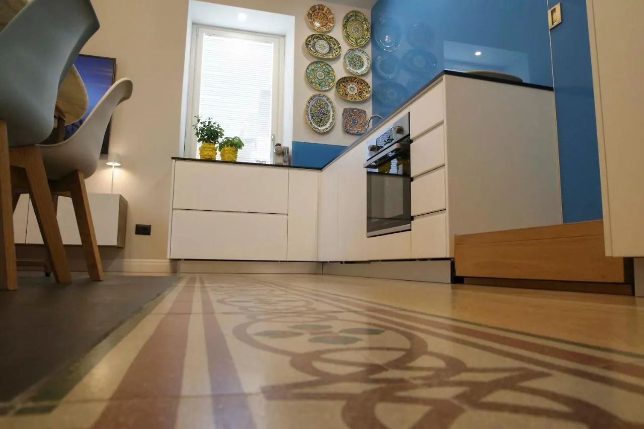 Awa Cefalu Umberto I Apartment
